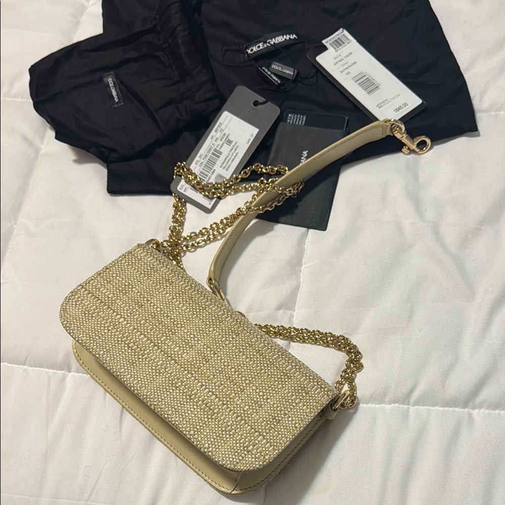 Dolce & Gabbana 3.5 Logo Flap Raffia Top-Handle Bag. - Picture 4 of 7